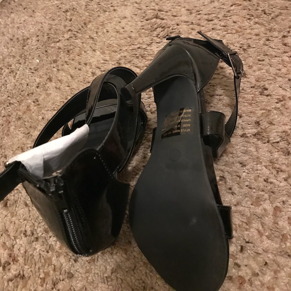 Patent leather heels 9W